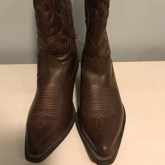 Boots - Picture 2 of 2